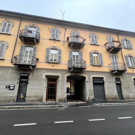 Gelsomino Appartamento Con Posto Auto Nel Centro Di モンツァ エクステリア 写真
